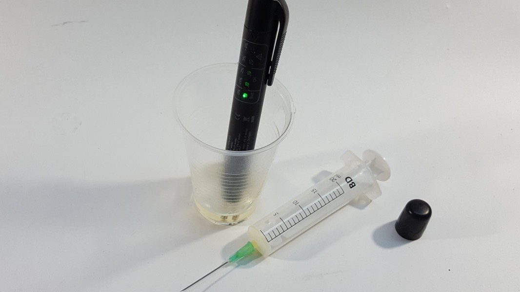 Проверка прибора тестов тормозной жидкости на точность