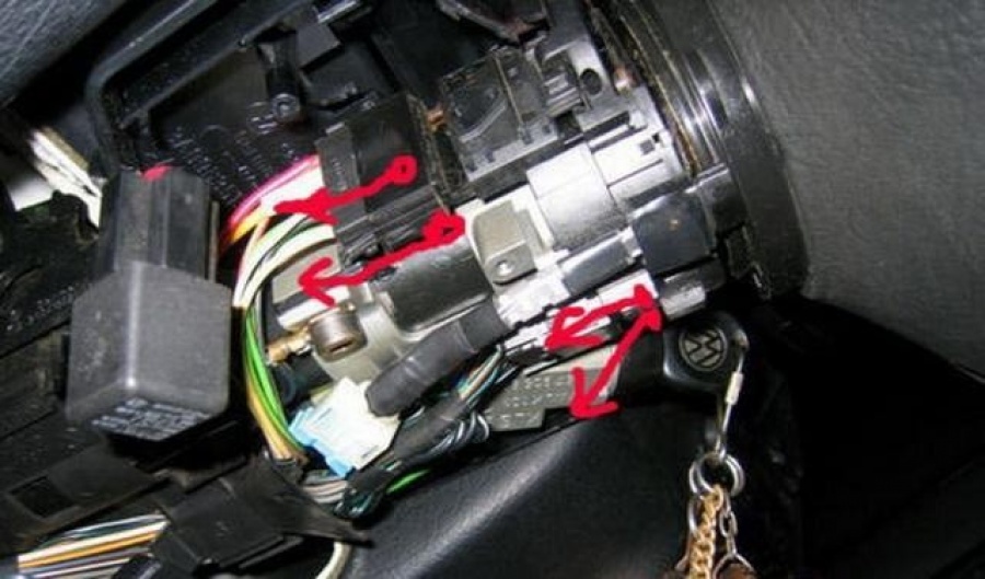 радиатор печки на Volkswagen Passat B4 рулевая колонка